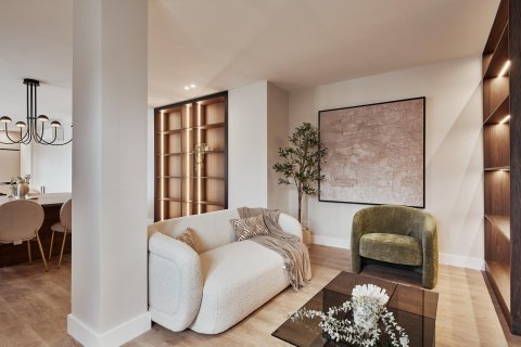 Apartamento en Madrid, España 3 dormitorios, 142 m2 No. 179931