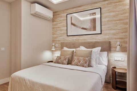 Apartament w Madrid, Hiszpania 3 sypialnie, 142 mkw. nr 179931 – zdjęcie 25