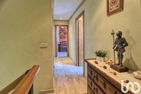 Dom w La Nucia, Alicante, Hiszpania 4 sypialnie, 208 mkw. nr 153678 – zdjęcie 17