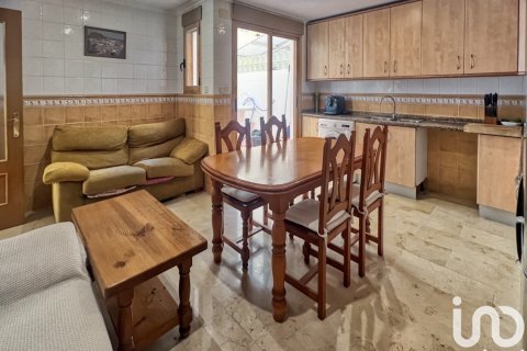 Dom w La Nucia, Alicante, Hiszpania 4 sypialnie, 208 mkw. nr 153678 – zdjęcie 7