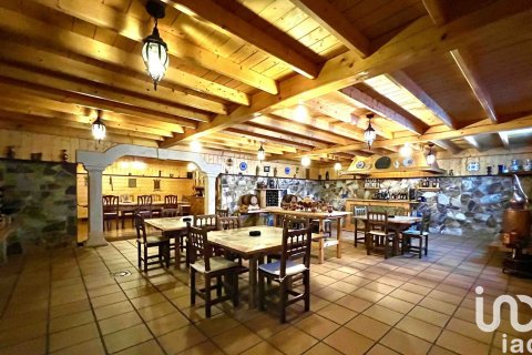 Talo myytävänä Bergondo, A Coruna, Espanja, 8 makuuhuonetta, 1857 m2 No. 153679 - kuva 12