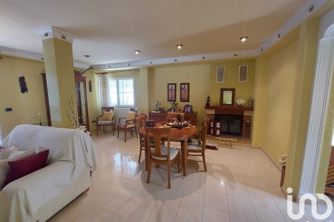 Продажа дома в Ла Валь д'Уйшо, Кастельон, Испания 3 спальни, 172м2 №153676 - фото 14