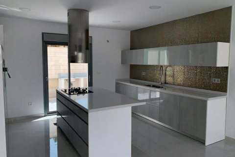 Продажа виллы Пиносо, Аликанте, Испания 4 спальни, 165м2 №135398 - фото 8