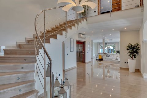 Villa for sale in Benissa, Alicante, Spain 4 bedrooms, 366 sq.m. No. 181714 - photo 7