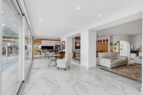 Villa for sale in Benissa, Alicante, Spain 4 bedrooms, 377 sq.m. No. 181712 - photo 20