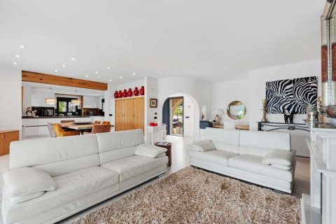 Villa for sale in Benissa, Alicante, Spain 4 bedrooms, 377 sq.m. No. 181712 - photo 6