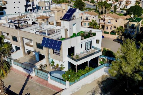 Villa till salu i Alicante, Spanien 3 sovrum, 205 kvm. Nr. 155212 - foto 25