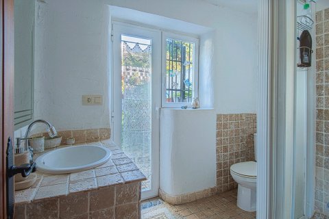 Villa till salu i Javea, Alicante, Spanien 6 sovrum, 350 kvm. Nr. 155214 - foto 12