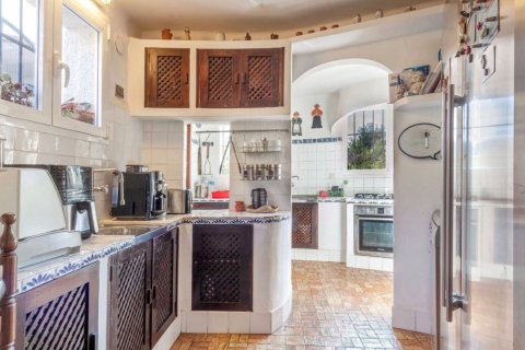 Villa till salu i Javea, Alicante, Spanien 6 sovrum, 350 kvm. Nr. 155214 - foto 3