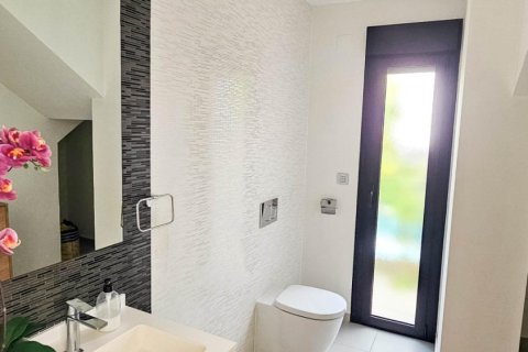 Villa for sale in Ciudad Quesada, Alicante, Spain 3 bedrooms, 125 sq.m. No. 155210 - photo 9