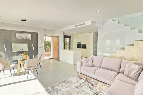 Villa for sale in Ciudad Quesada, Alicante, Spain 3 bedrooms, 125 sq.m. No. 155210 - photo 18