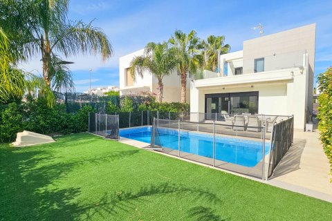 Villa in Ciudad Quesada, Alicante, Spain 3 bedrooms, 125 sq.m. No. 155210