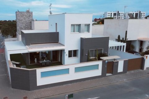 Villa for sale Mil Palmeras, Alicante, Spain 3 bedrooms, 150 sq.m. No. 114433 - photo 3