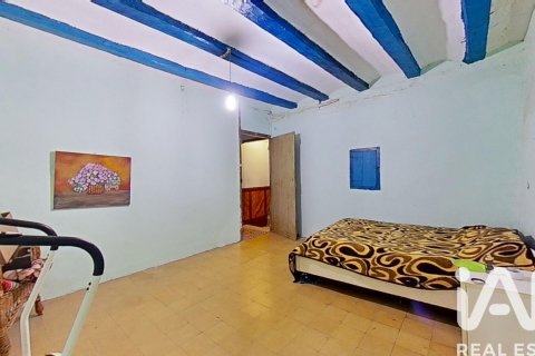House for sale in Tortosa, Tarragona, Spain 9 bedrooms, 435 sq.m. No. 185391 - photo 28