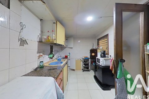 House for sale in Tortosa, Tarragona, Spain 9 bedrooms, 435 sq.m. No. 185391 - photo 8