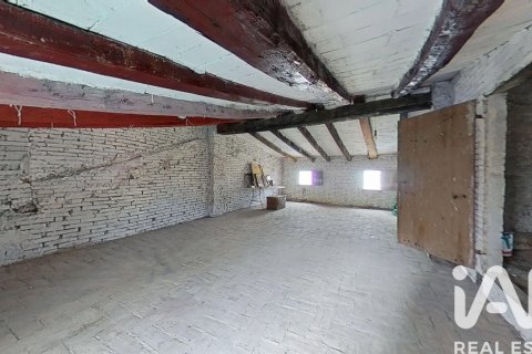 House for sale in Tortosa, Tarragona, Spain 9 bedrooms, 435 sq.m. No. 185391 - photo 30