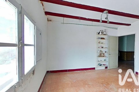 House for sale in Tortosa, Tarragona, Spain 9 bedrooms, 435 sq.m. No. 185391 - photo 23