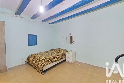 House for sale in Tortosa, Tarragona, Spain 9 bedrooms, 435 sq.m. No. 185391 - photo 27