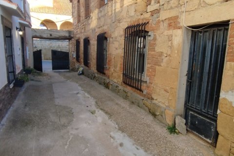 House for sale in Salamanca, Spain 5 bedrooms, 256 sq.m. No. 185388 - photo 11