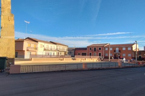 House for sale in Salamanca, Spain 5 bedrooms, 256 sq.m. No. 185388 - photo 12