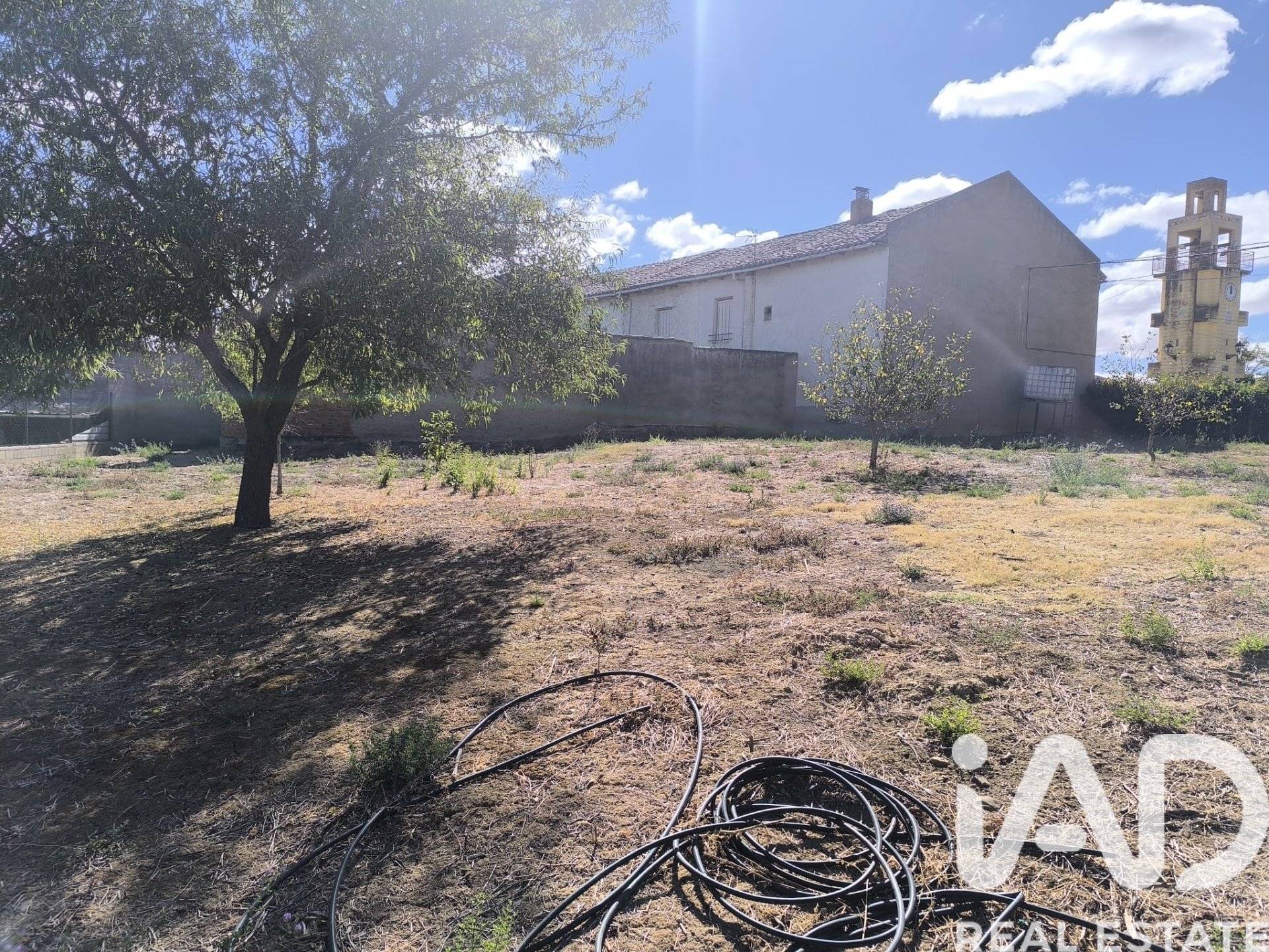 Land plot in Pajares De Los Oteros, Leon, Spain 896 sq.m. No. 185389