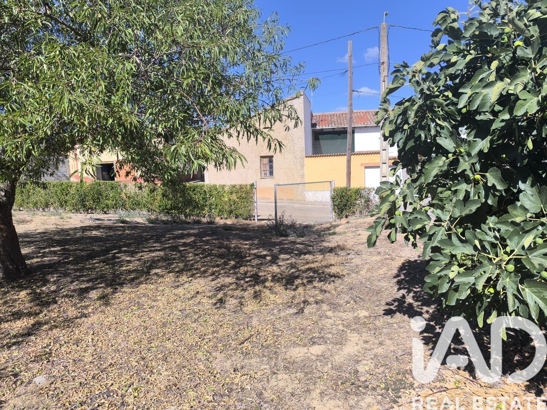 Land plot in Pajares De Los Oteros, Leon, Spain 896 sq.m. No. 185389