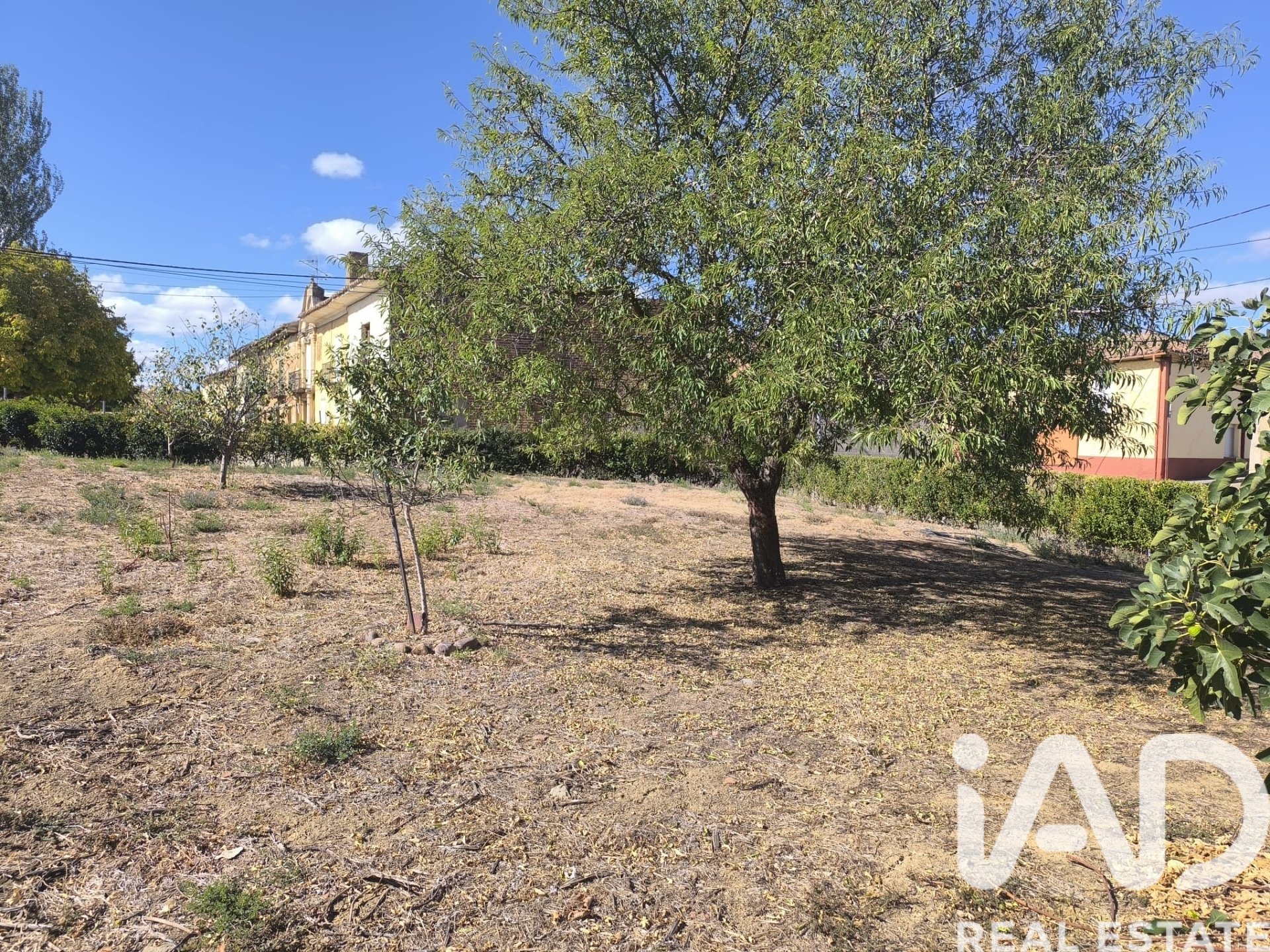 Land plot in Pajares De Los Oteros, Leon, Spain 896 sq.m. No. 185389