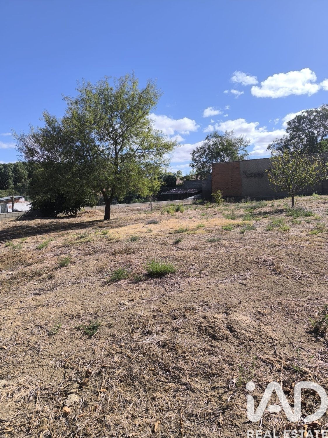 Land plot in Pajares De Los Oteros, Leon, Spain 896 sq.m. No. 185389