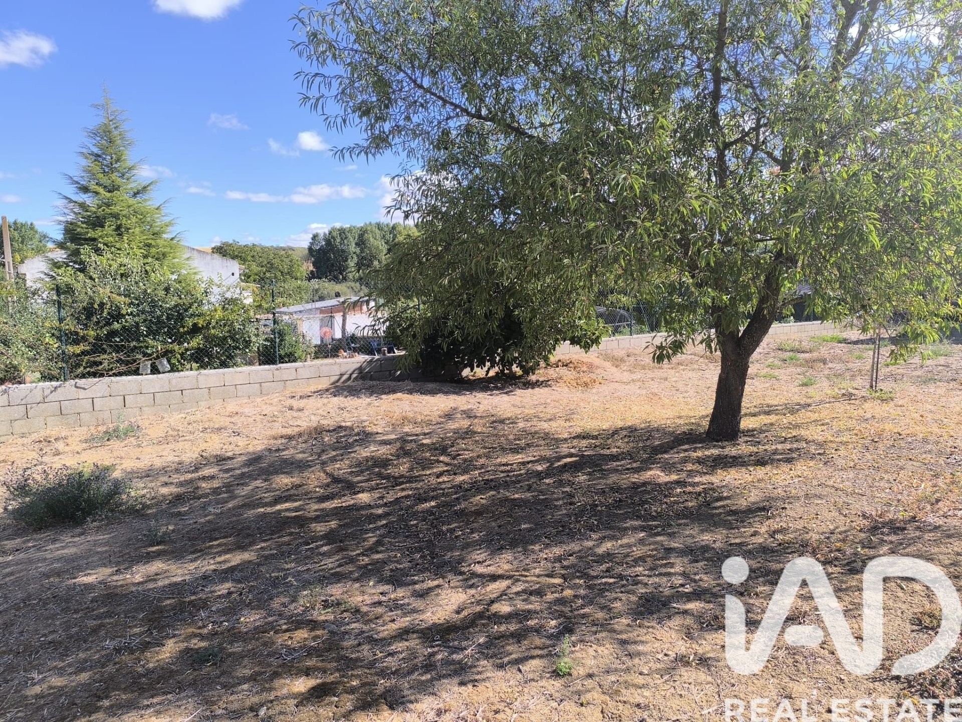 Land plot in Pajares De Los Oteros, Leon, Spain 896 sq.m. No. 185389