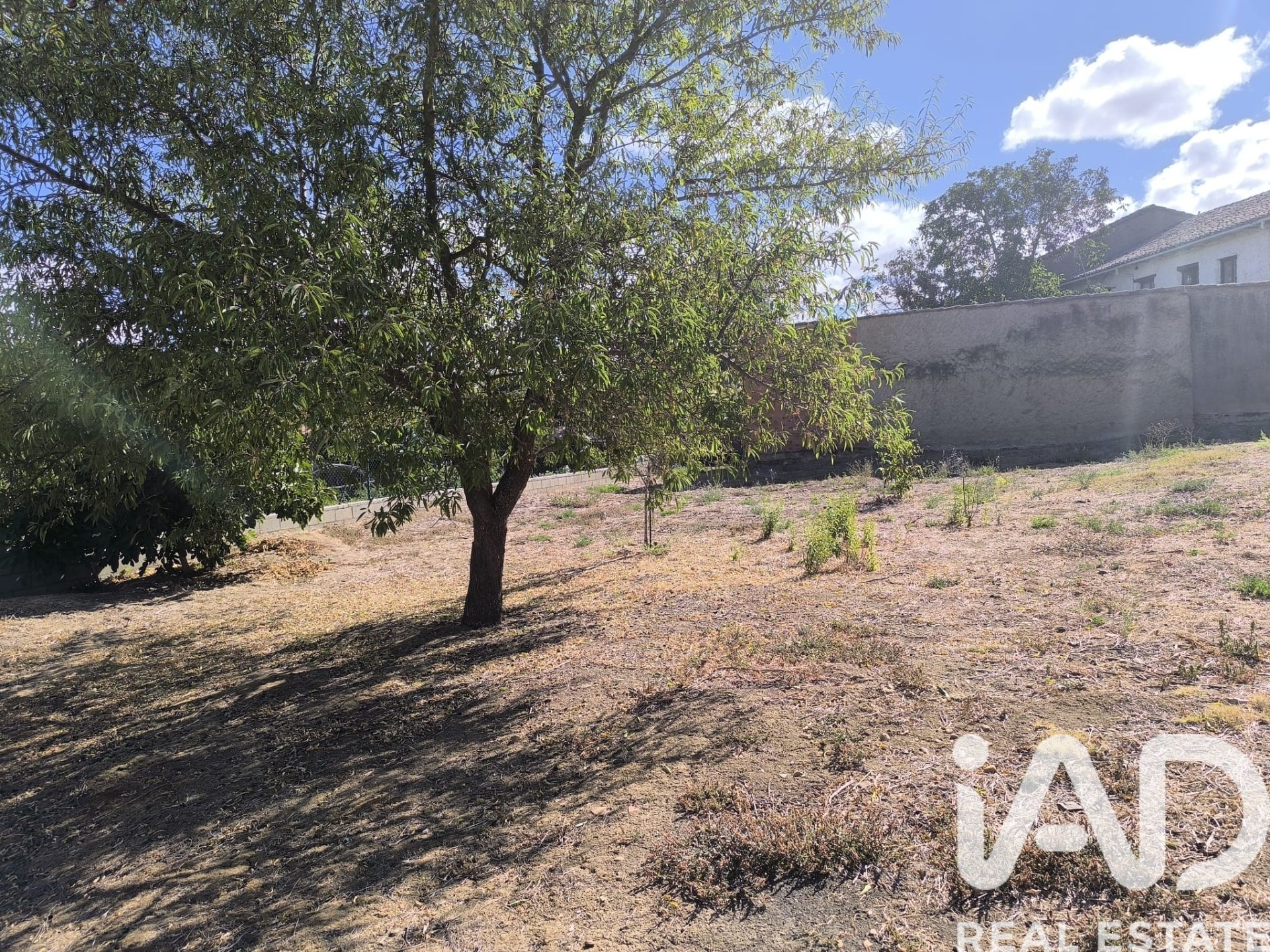 Land plot in Pajares De Los Oteros, Leon, Spain 896 sq.m. No. 185389