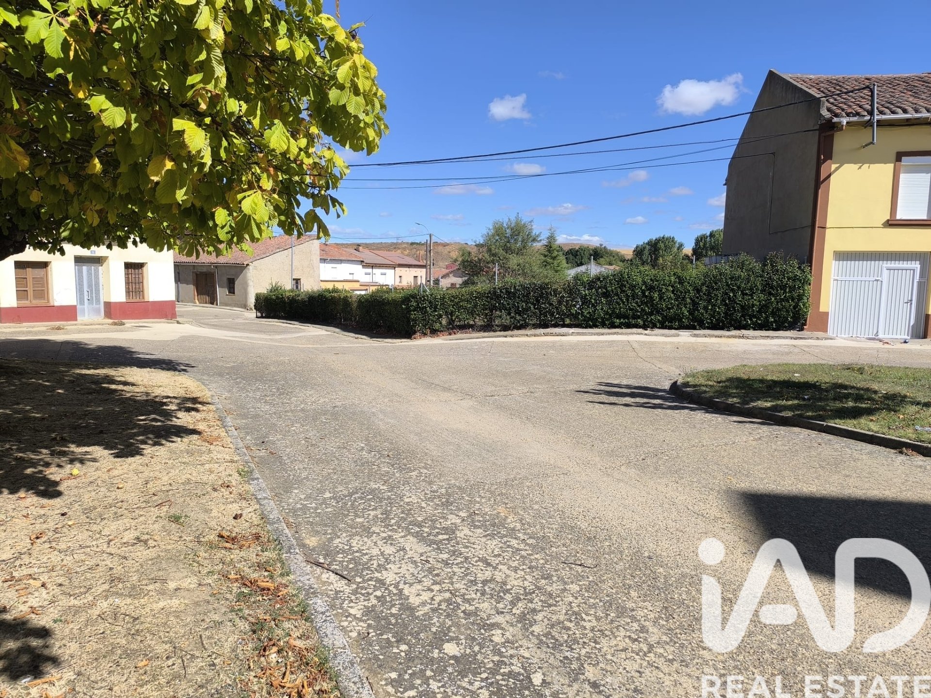 Land plot in Pajares De Los Oteros, Leon, Spain 896 sq.m. No. 185389