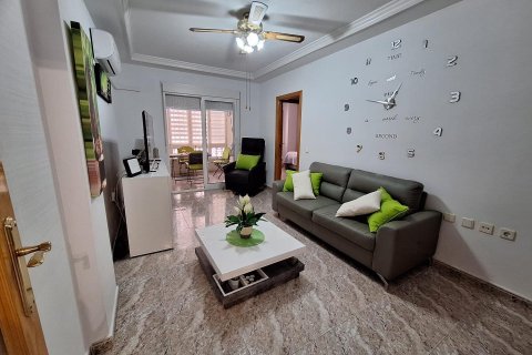 Wohnung zum Verkauf in Torrevieja, Alicante, Spanien 2 Schlafzimmer, 76 m2 Nr. 184227 - Foto 2