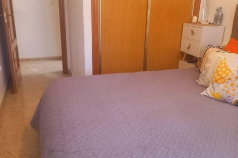 Продажа бунгало в Сан-Мигель-де-Салинас, Аликанте, Испания 2 спальни, 56м2 №184229 - фото 9