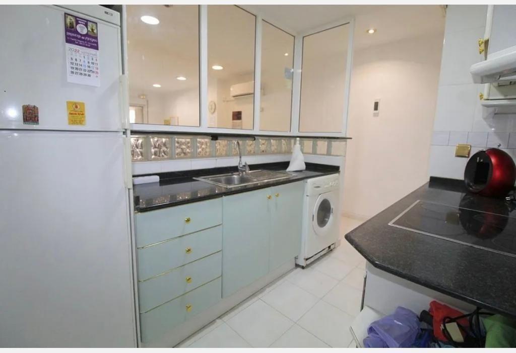 Apartamento en Torrevieja, Alicante, España 2 dormitorios, 85 m2 No. 184230