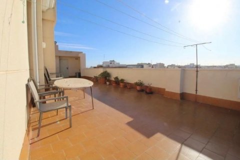 Apartamento en venta en Torrevieja, Alicante, España 2 dormitorios, 85 m2 No. 184230 - foto 7