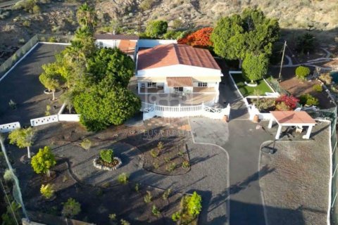 Villa à vendre Guia de Isora, Tenerife, Espagne, 5 chambres, 214 m2 No. 139592 - photo 2