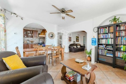 Villa à vendre Guia de Isora, Tenerife, Espagne, 5 chambres, 214 m2 No. 139592 - photo 9