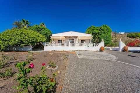 Villa à vendre Guia de Isora, Tenerife, Espagne, 5 chambres, 214 m2 No. 139592 - photo 1