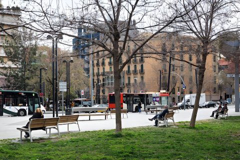 Commercial property à vendre à Barcelona, Espagne, 93 m2 No. 141207 - photo 3