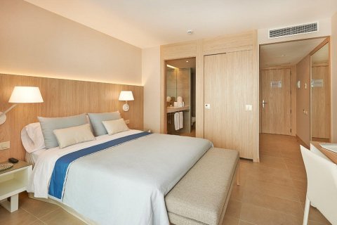 Lokal usługowy w Barcelona, Hiszpania 1030 mkw. nr 141212 – zdjęcie 9