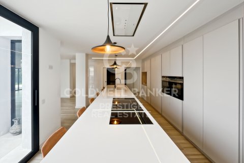 Продажа дома в Сан-Андреу-де-Льяванерес, Барселона, Испания 8 спален, 763м2 №156815 - фото 10