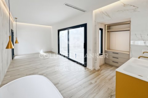 Продажа дома в Сан-Андреу-де-Льяванерес, Барселона, Испания 8 спален, 763м2 №156815 - фото 14