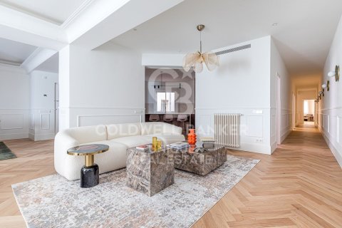 Apartamento en venta en Madrid, España 4 dormitorios, 287 m2 No. 156816 - foto 10