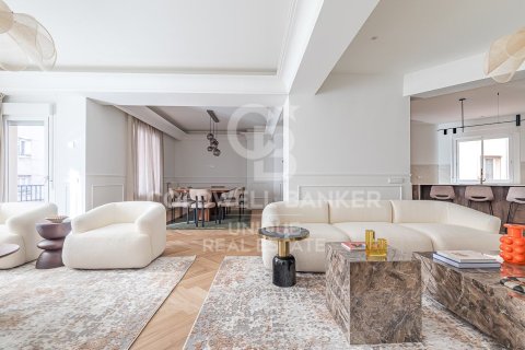Apartamento en venta en Madrid, España 4 dormitorios, 287 m2 No. 156816 - foto 10