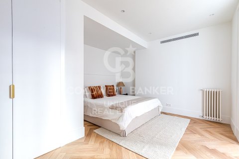 Apartamento en venta en Madrid, España 4 dormitorios, 287 m2 No. 156816 - foto 24