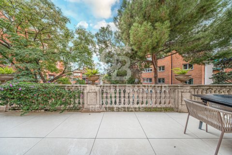 Продажа квартиры в Барселона, Испания 7 спален, 450м2 №156820 - фото 9