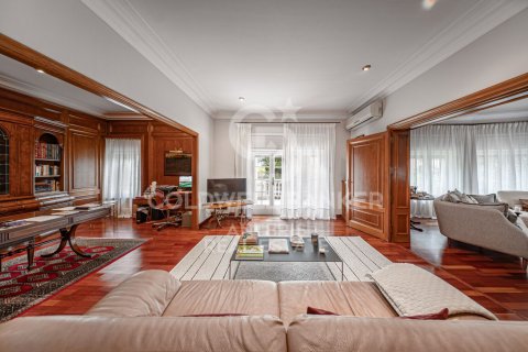 Продажа квартиры в Барселона, Испания 7 спален, 450м2 №156820 - фото 8