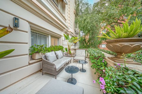 Huoneisto Barcelona, Espanja 7 makuuhuonetta, 450 m2 No. 156820