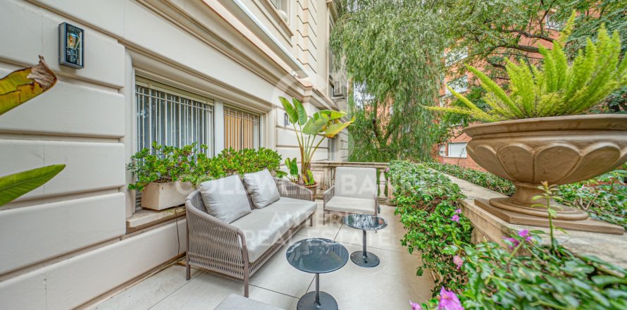 Apartament w Barcelona, Hiszpania 7 sypialni, 450 mkw. nr 156820