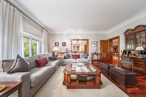 Продажа квартиры в Барселона, Испания 7 спален, 450м2 №156820 - фото 6